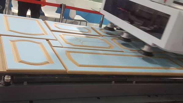 auto loading unloading atc cnc router 