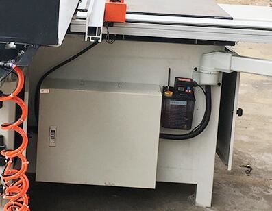 Precision sliding table saw