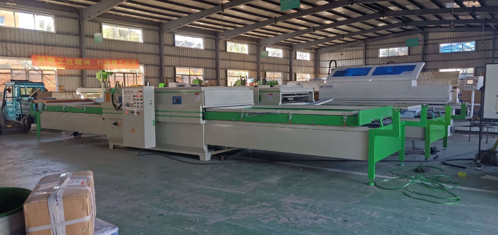 1719307630274390.jpg 双工位真空覆膜机展示图 (1).jpg